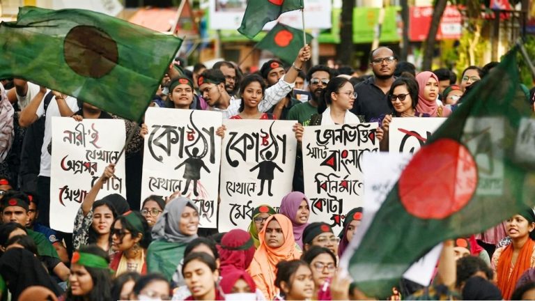 অনলাইন মার্কেটপ্লেসে বৈশ্বিক ক্রেতাদের কাছে পণ্য বিক্রির সুযোগ